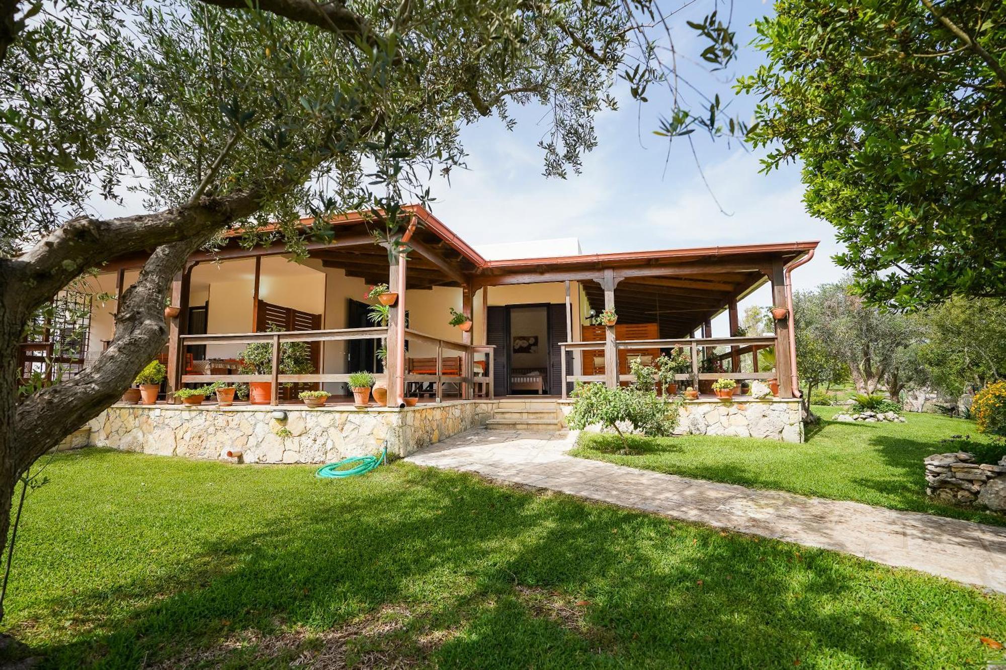 Casa Vacanza Russo Fernando Alimini Ngoại thất bức ảnh